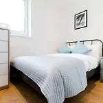 Cosy 4 Bed Apt In Central London - Sleeps 8