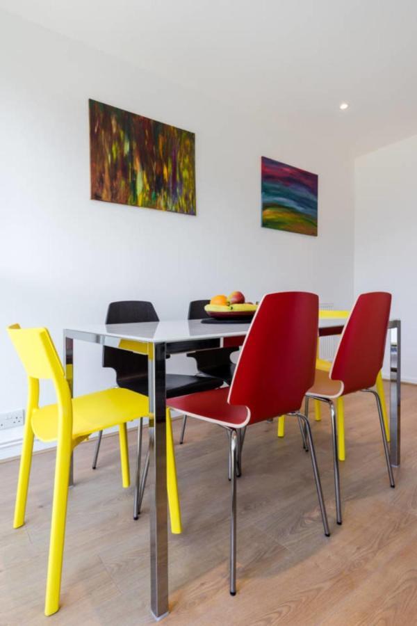 Cosy 4 Bed Apt In Central Sleeps 8 Appartamento *