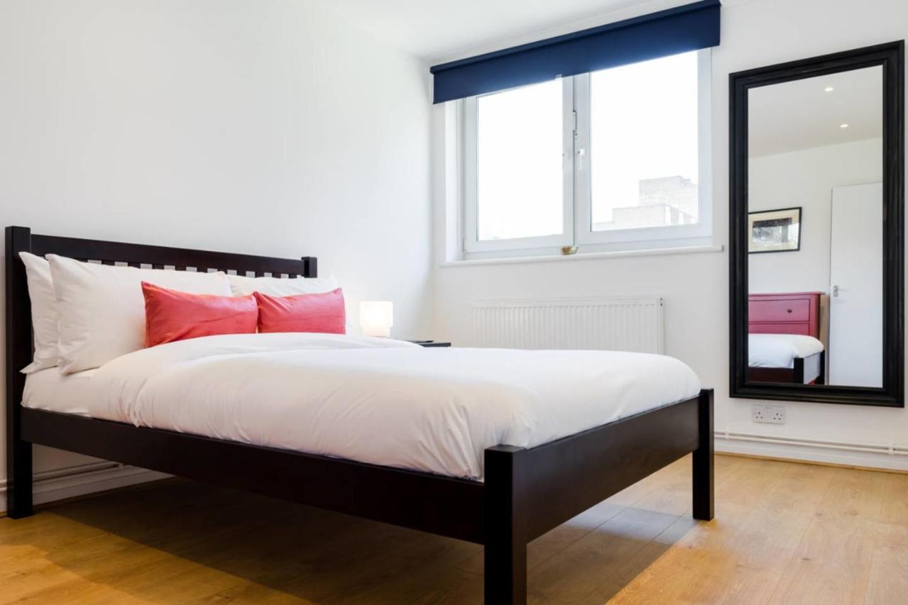 Cosy 4 Bed Apt In Central Sleeps 8